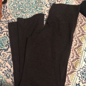 Grey yoga pants